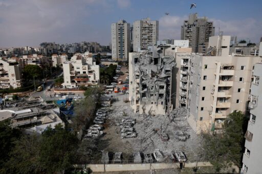 Israel bombardea nuevamente a Irán y golpea un símbolo de la opresión del régimen de Teherán