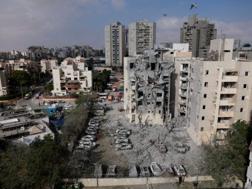 Israel bombardea nuevamente a Irán y golpea un símbolo de la opresión del régimen de Teherán