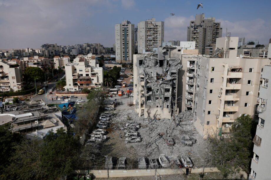 Israel bombardea nuevamente a Irán y golpea un símbolo de la opresión del régimen de Teherán