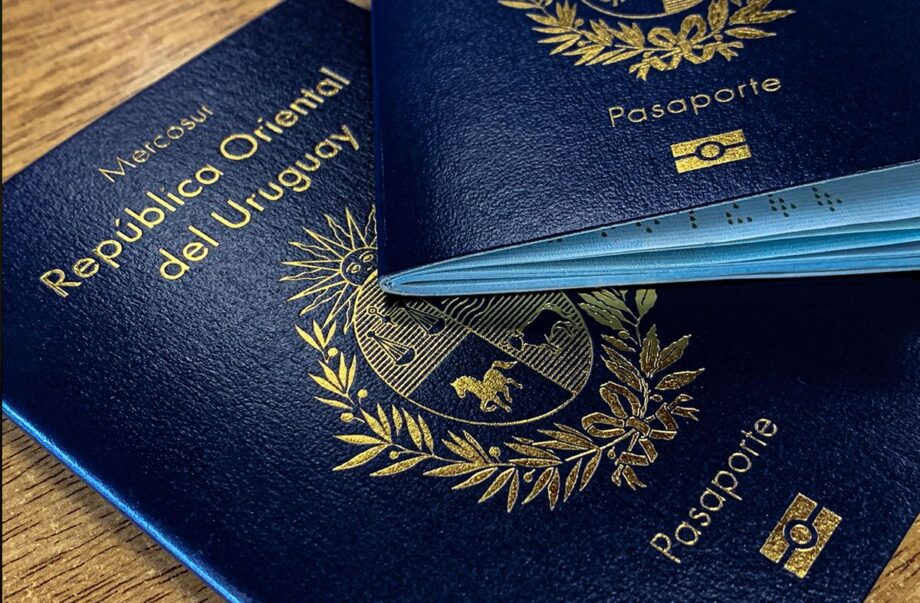 El nuevo pasaporte uruguayo no permite el ingreso a Francia y Alemania