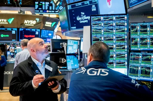 Wall Street regresa a la alza: 2% de crecimiento