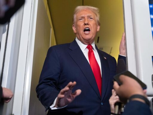 Trump ordena reanudar las pruebas nucleares en EE.UU.