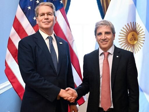 Estados Unidos inicia el rescate de Argentina
