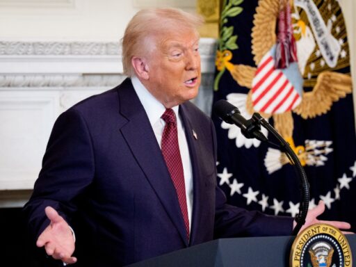 Donald Trump amenaza duramente a la BBC