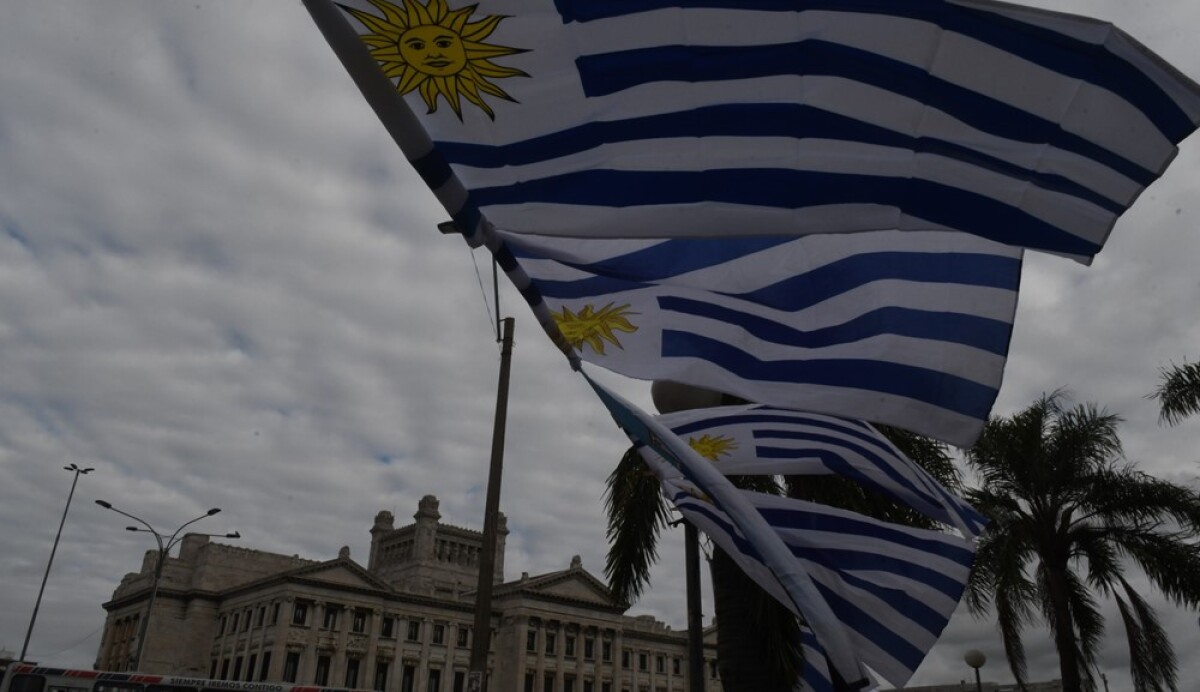 Uruguay lidera el ranking de países latinos con más calidad de vida en 2025