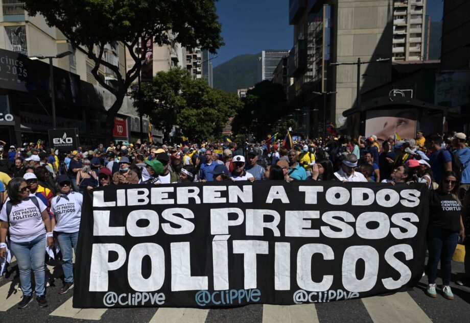 Liberan presos políticos en Venezuela