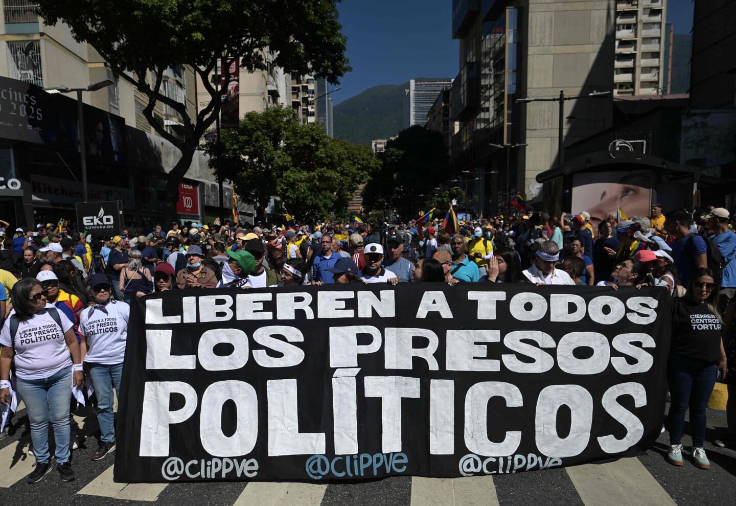 Liberan presos políticos en Venezuela