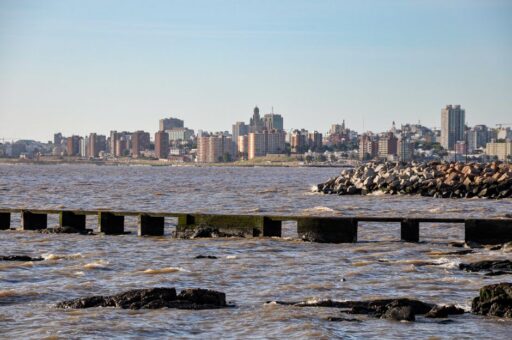 Uruguay declara alerta roja tras registrar 6 fallecidos por la ola de frío polar