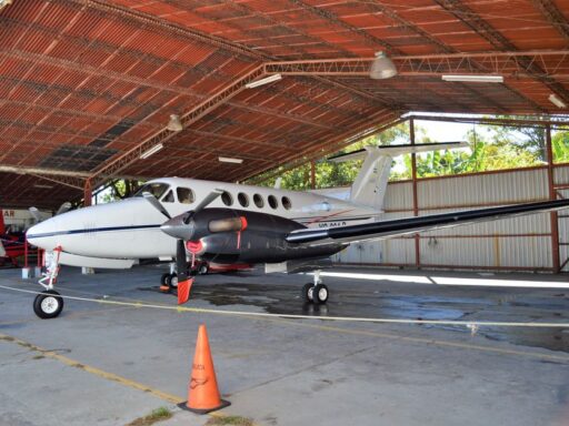 Presidente de El Salvador pide a México rectificación sobre narcoavioneta