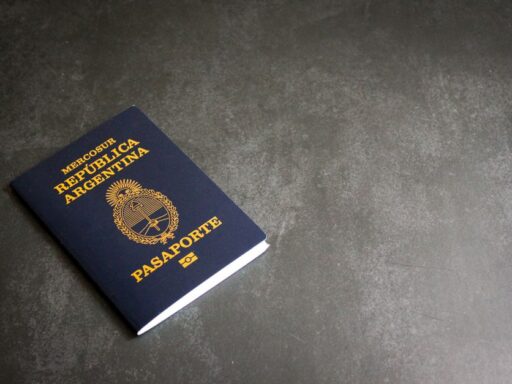 El nuevo pasaporte uruguayo no permite el ingreso a Francia y Alemania