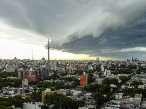 Alerta amarilla por fuertes lluvias en Uruguay