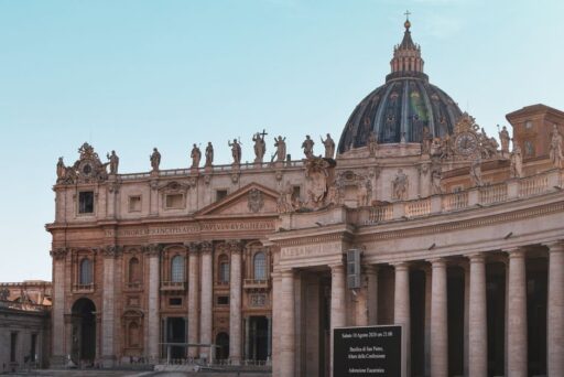 Culmina Capilla Ardiente del Papa Francisco
