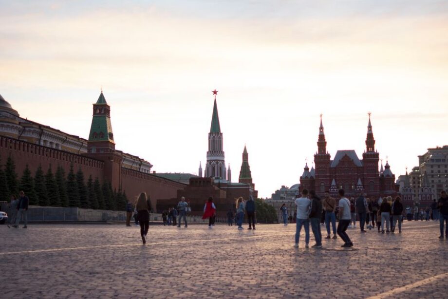 Vladimir Putin anuncia sorpresiva tregua unilateral por tres días 