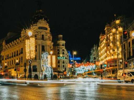 Apagón masivo en España pudo originarse por desconexión de generación 