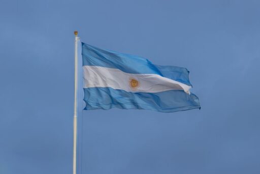 Fuerte sismo de 7.5 sacude a Argentina y Chile
