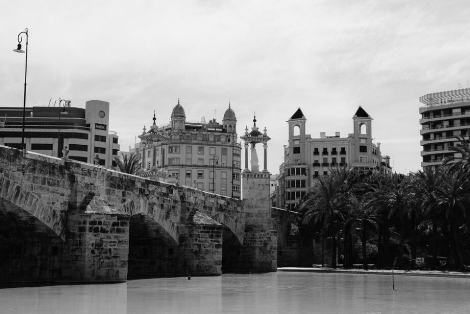 España vuelve a ingresar al top 12 de las economías más grandes del mundo