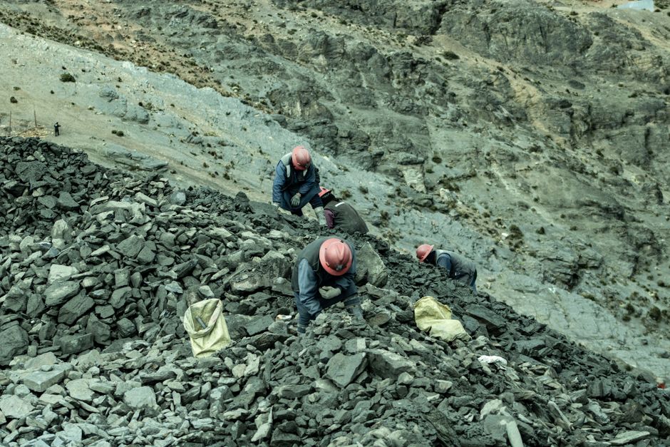 13 mineros peruanos fueron secuestrados y asesinados por bandas delincuenciales que se dedican a la minería ilegal.