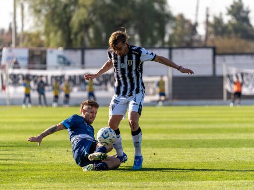 Diego Forlán lidera la