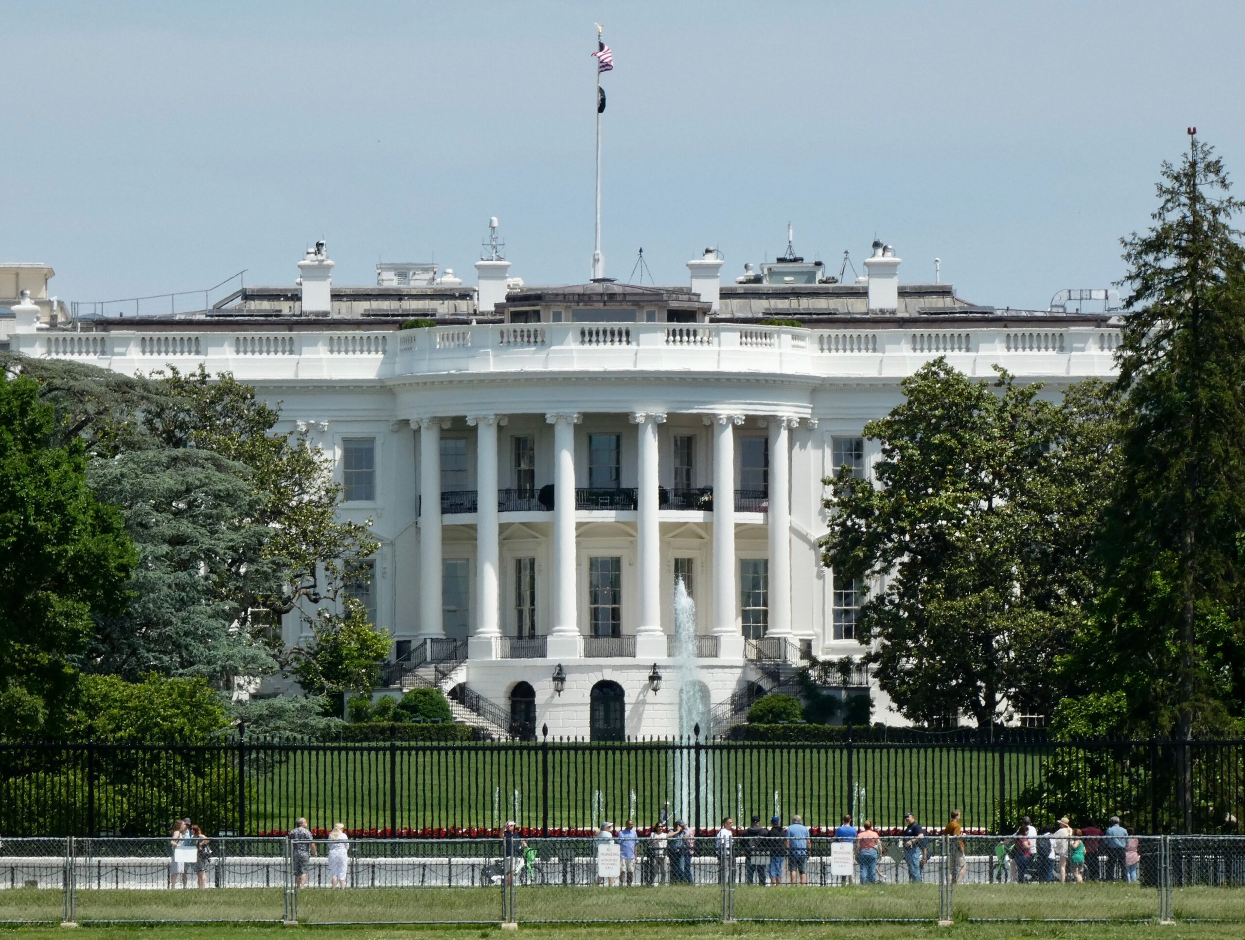 trump politicas - La influencia de la política exterior en la reforma electoral