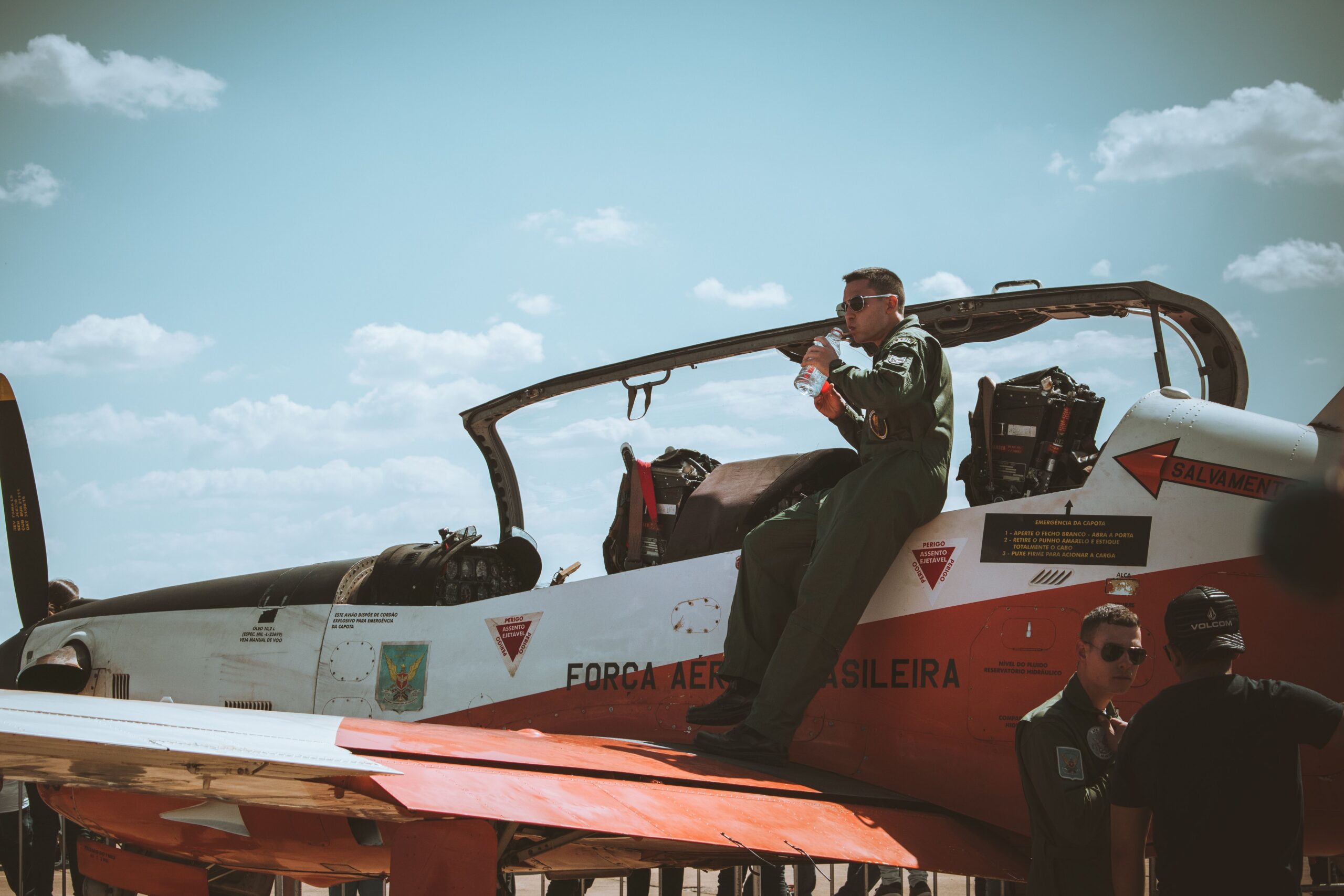 Fuerza Aérea Uruguaya - La importancia de la modernización en la relación con otros países