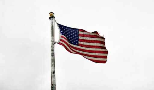 Estados Unidos y Reino Unido firman histórica alianza nuclear
