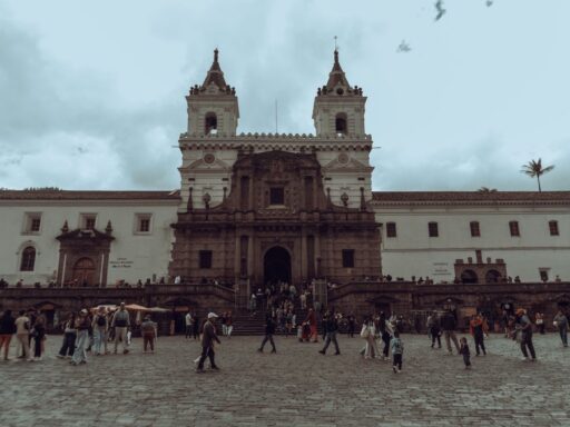 Ecuador: La Conaie convocó a un paro nacional indefinido en rechazo a la eliminación del subsidio del diésel