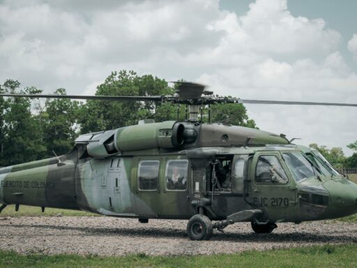 Confirman alianza militar entre Japón y EE.UU.