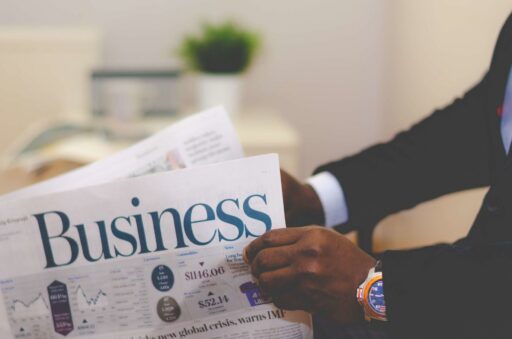 La IA en el mercado laboral creció 154% en Uruguay