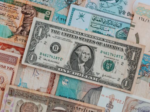 Estados Unidos diseña moneda de 1 dólar con la imagen de Trump