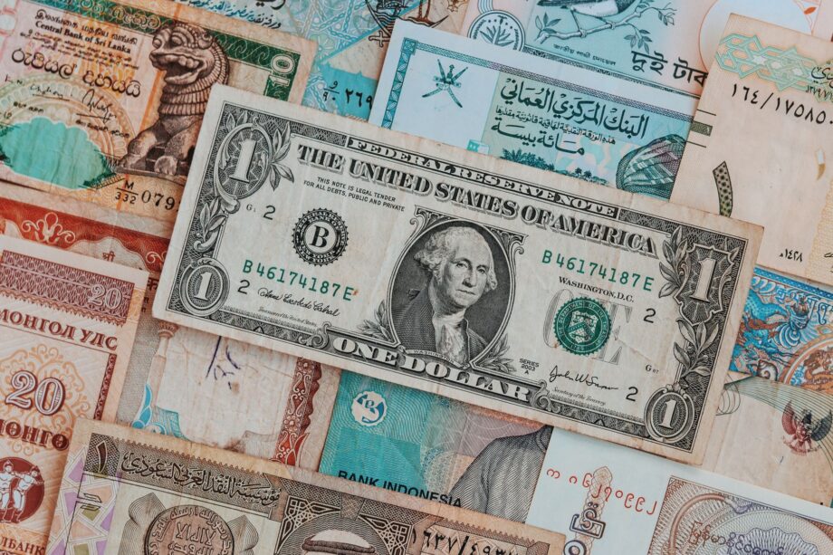 Estados Unidos diseña moneda de 1 dólar con la imagen de Trump