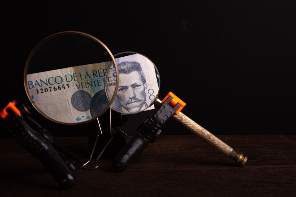 dolar uruguay