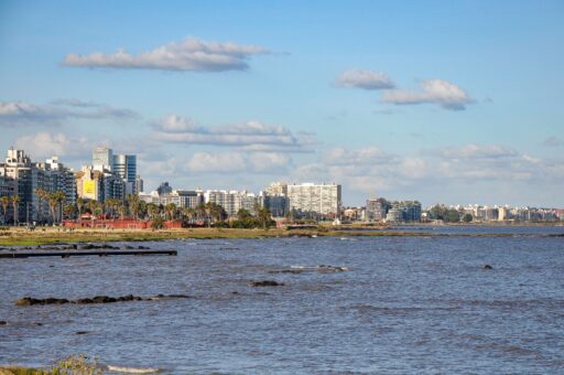 Invertir Uruguay 2026 no es lo que te estan contando
