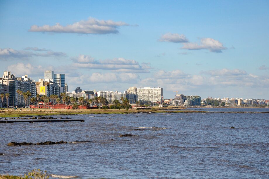 Invertir Uruguay 2026 no es lo que te estan contando