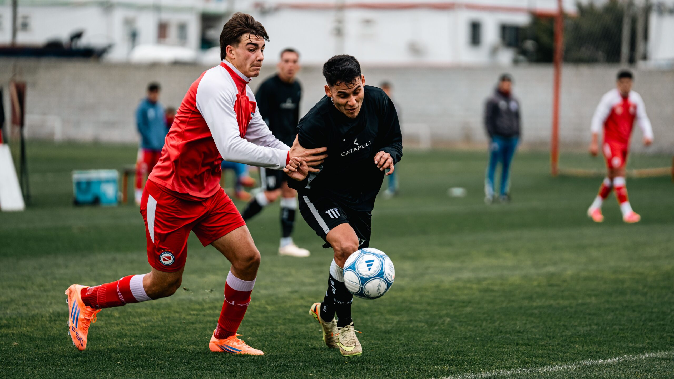 darwin nunez - La competencia por el puesto de delantero en el Liverpool