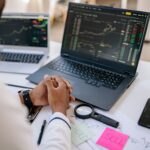 5 Pasos para Invertir en Bolsa — Revolucionario