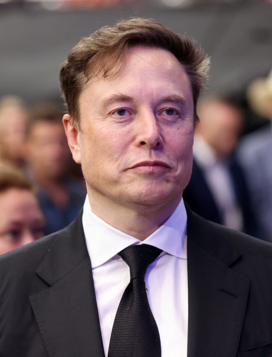 Starlink de Elon Musk baja sus precios a más del 50%