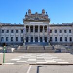 Intendencia de Montevideo abrirá llamado para nuevos estacionamientos privados en octubre
