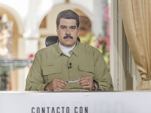 Maduro reconoce que Estados Unidos se prepara para “atacar” militarmente a su régimen