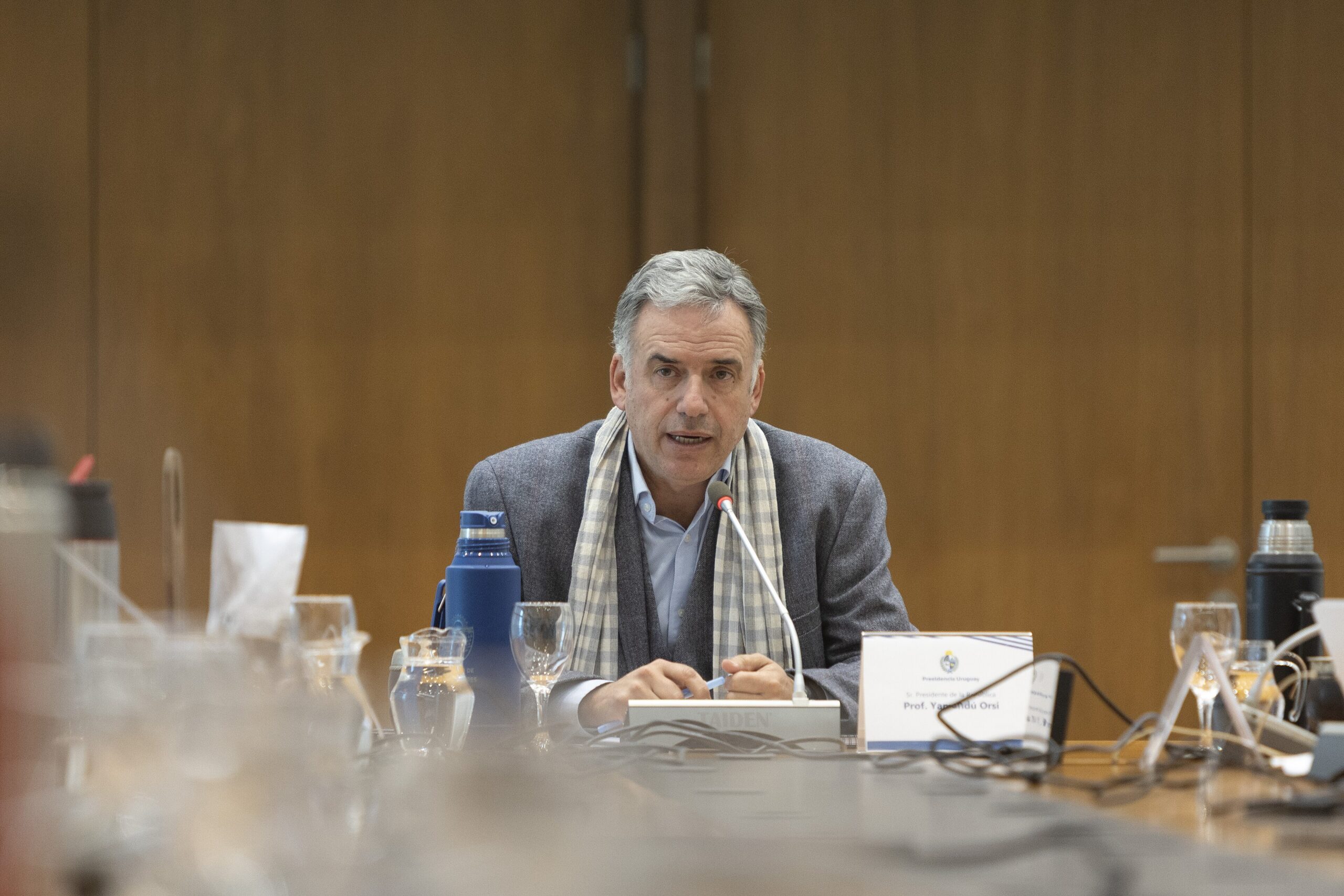 yamandú orsi reunirá jueves - Lo que la diáspora venezolana y latinoamericana debe vigilar — Foto: Emiliano Arostegui, Martín Pérez (cámara / edición) / Presidencia de la República (fuente institucional), CC BY 2.0