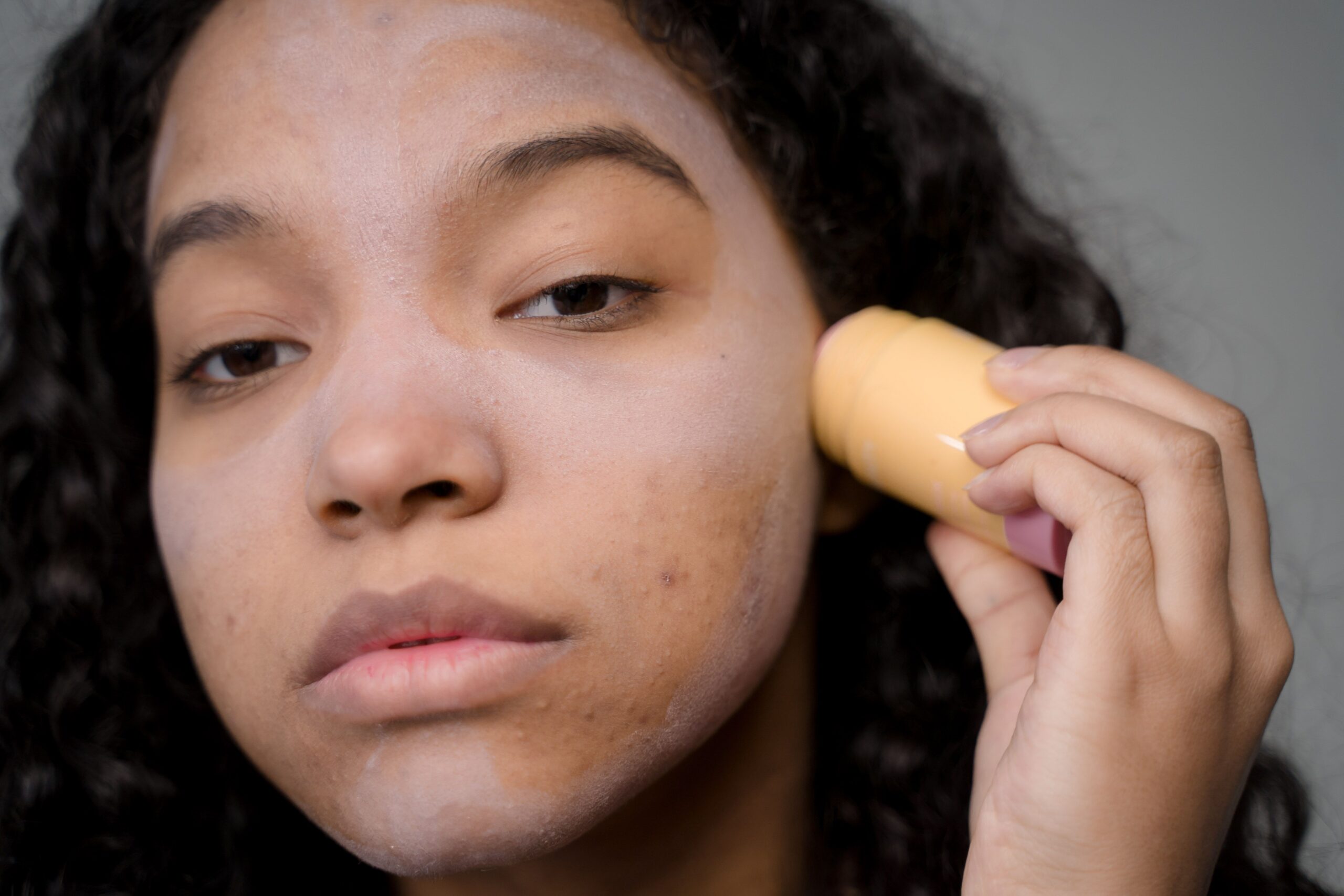 roche posay - La corrección de manchas, un desafío en el cuidado de la piel