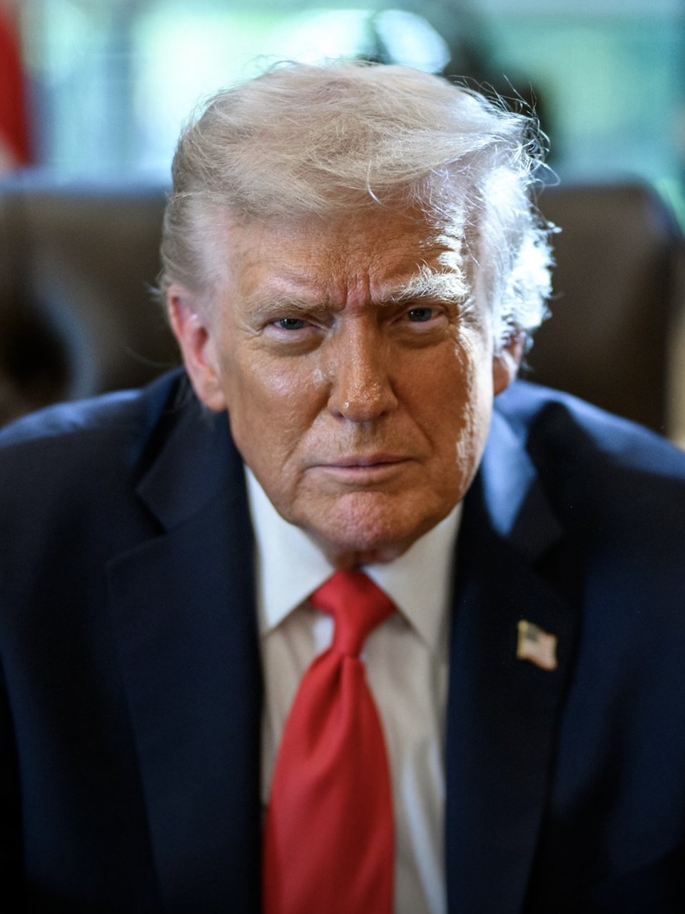 trump anuncia aranceles del - El impacto en las cadenas de suministro de la industria de automóviles de lujo — Foto: Imagen oficial vía Wikipedia — Donald Trump