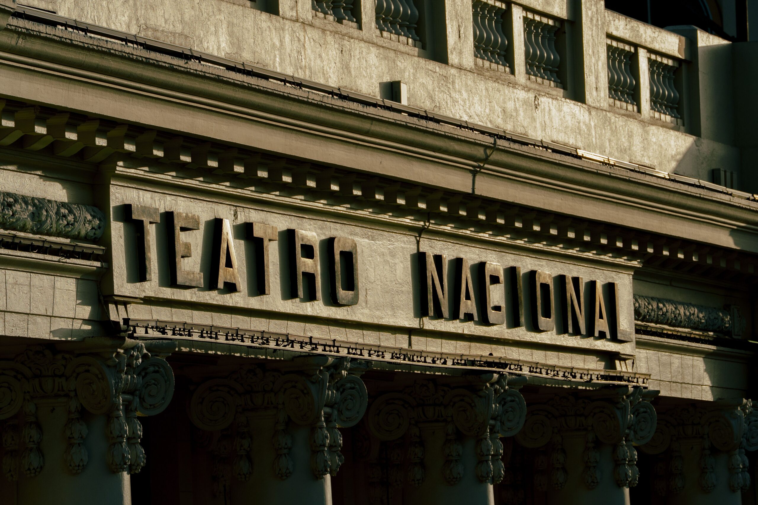peñarol y nacional contrastan - El peso de la tradición en la banca de los clásicos