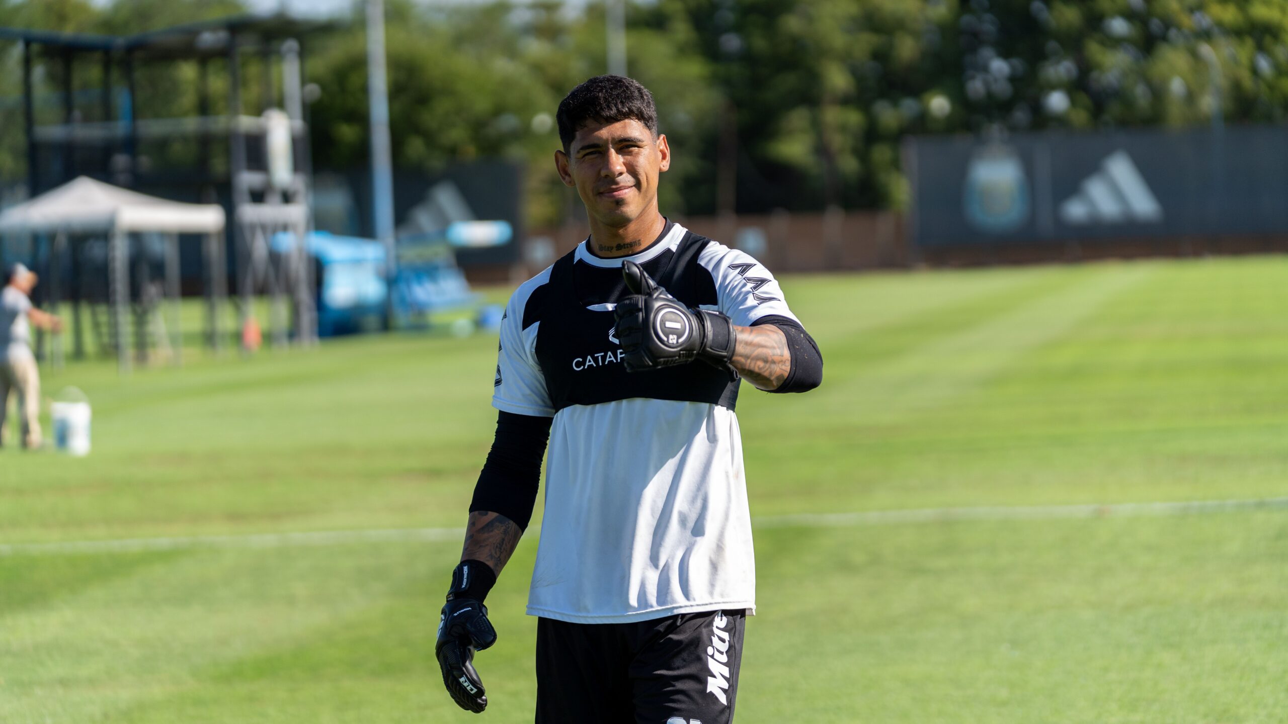 Diego Forlán - La influencia de Luis Suárez en la selección uruguaya