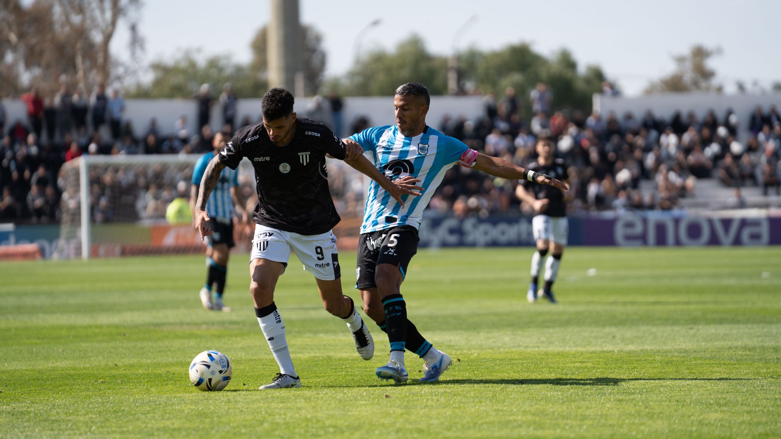 exfutbolistas uruguayos - Las implicaciones de la inclusión de exfutbolistas en los cuerpos técnicos