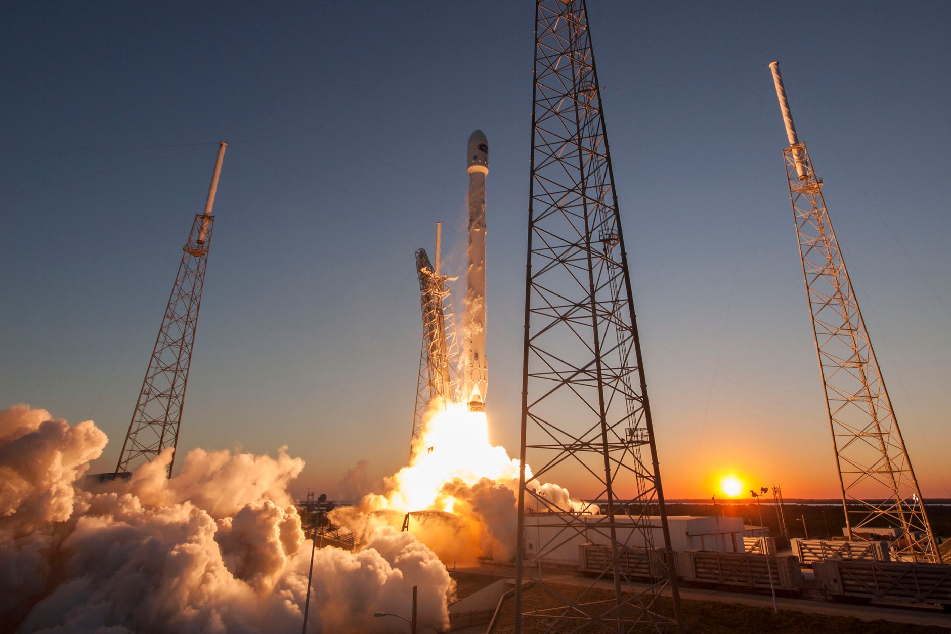 nasa lanza el telescopio - Comparación real vs competencia