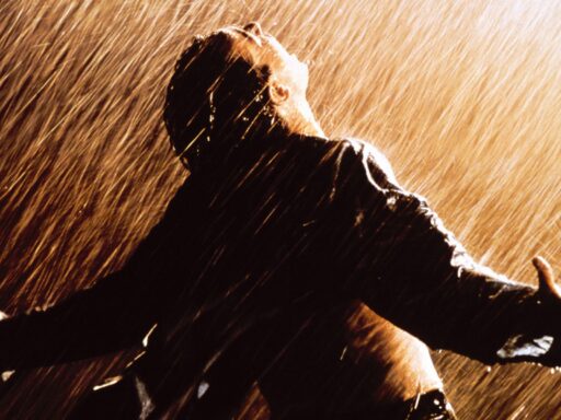 Tim Robbins y Morgan Freeman en la pelicula Cadena perpetua The Shawshank Redemption