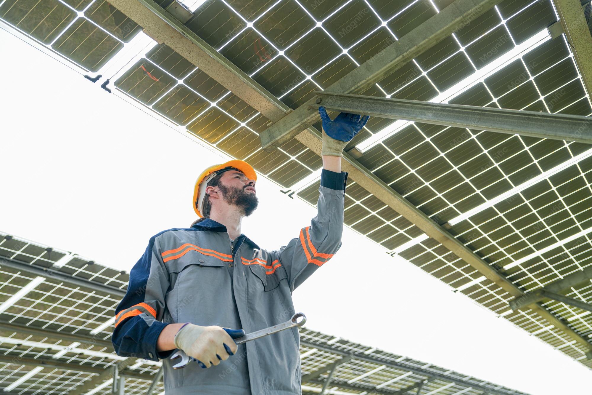 4 factores detrás del colapso de los techos solares en la industria automotriz