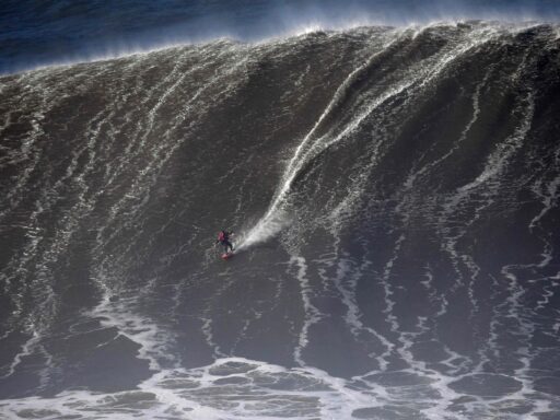 6 claves sobre la ola más grande jamás surfeada en Nazaré