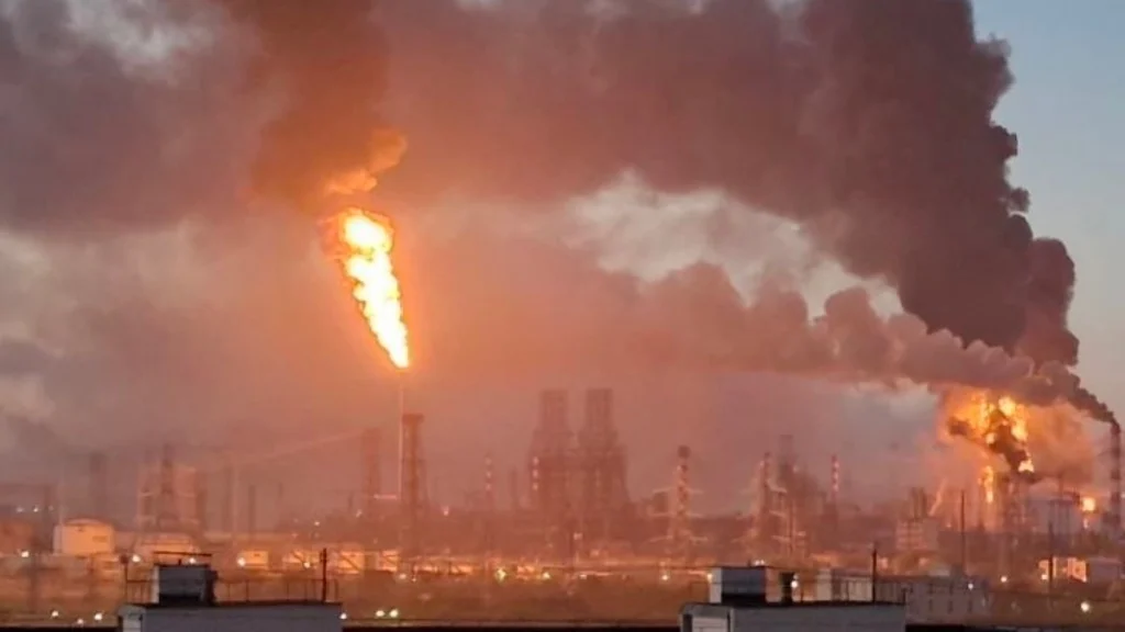 Refinería de Moscú: el mayor ataque con drones a la capital rusa