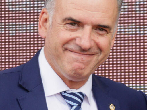 Yamandú Orsi 2025
